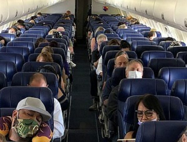 Pilots suing over Mask Mandate, saying mask wearing is making it dangerous to fly