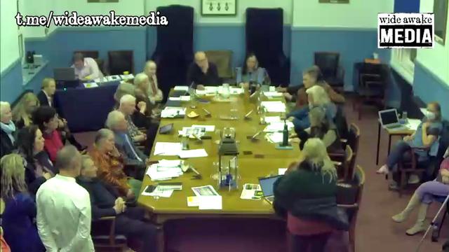 Lady Educates Glastonbury Town Council on 15 minute Cities, CBDCs, Agenda21, the Climate Change Scam