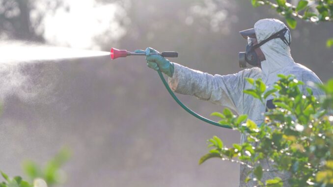 U.S. Waterways Under Attack: Public Kept in Dark as Toxic Diquat Spraying Begins: ‘This Will Kill Everything’
