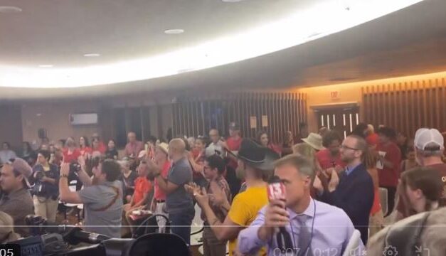 BREAKING: Tucson City Council votes 7-0, unanimously to kill Project Blue in the City of Tucson. Listen to the crowd.