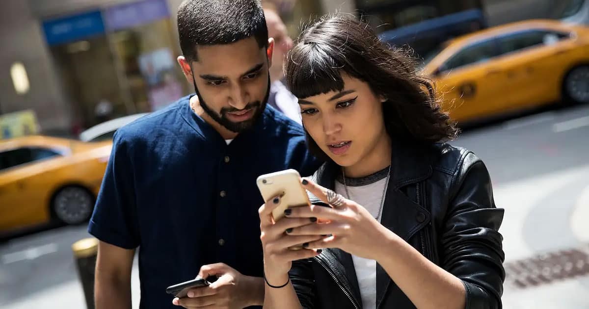 smartphone-cell-phone-emergency-alerts