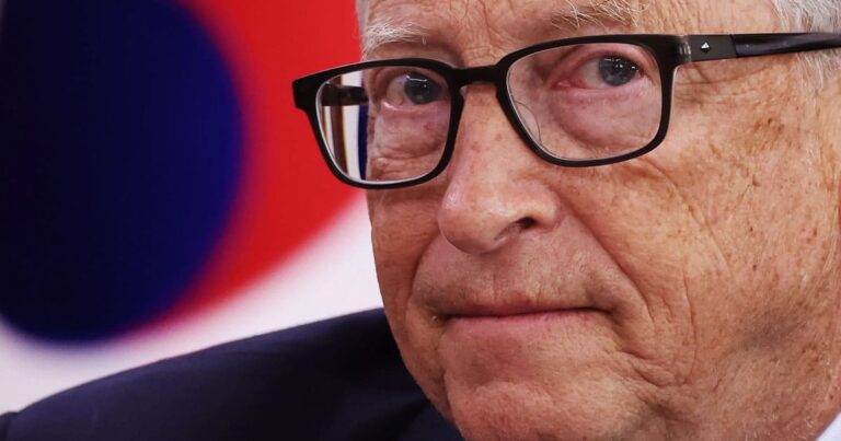 bill-gates-ai-warning-crazy-insane